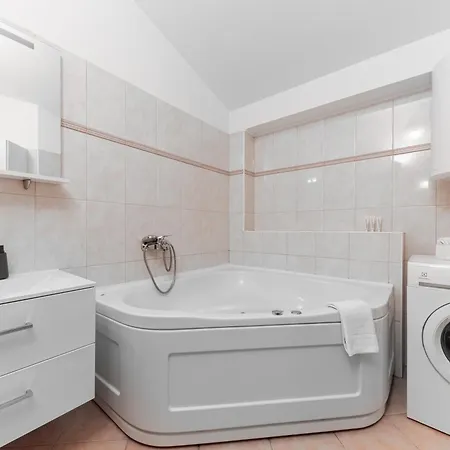 Gisela * 马卡尔斯卡