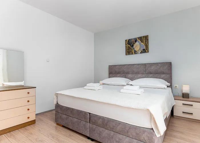 Gisela Apartment Makarska